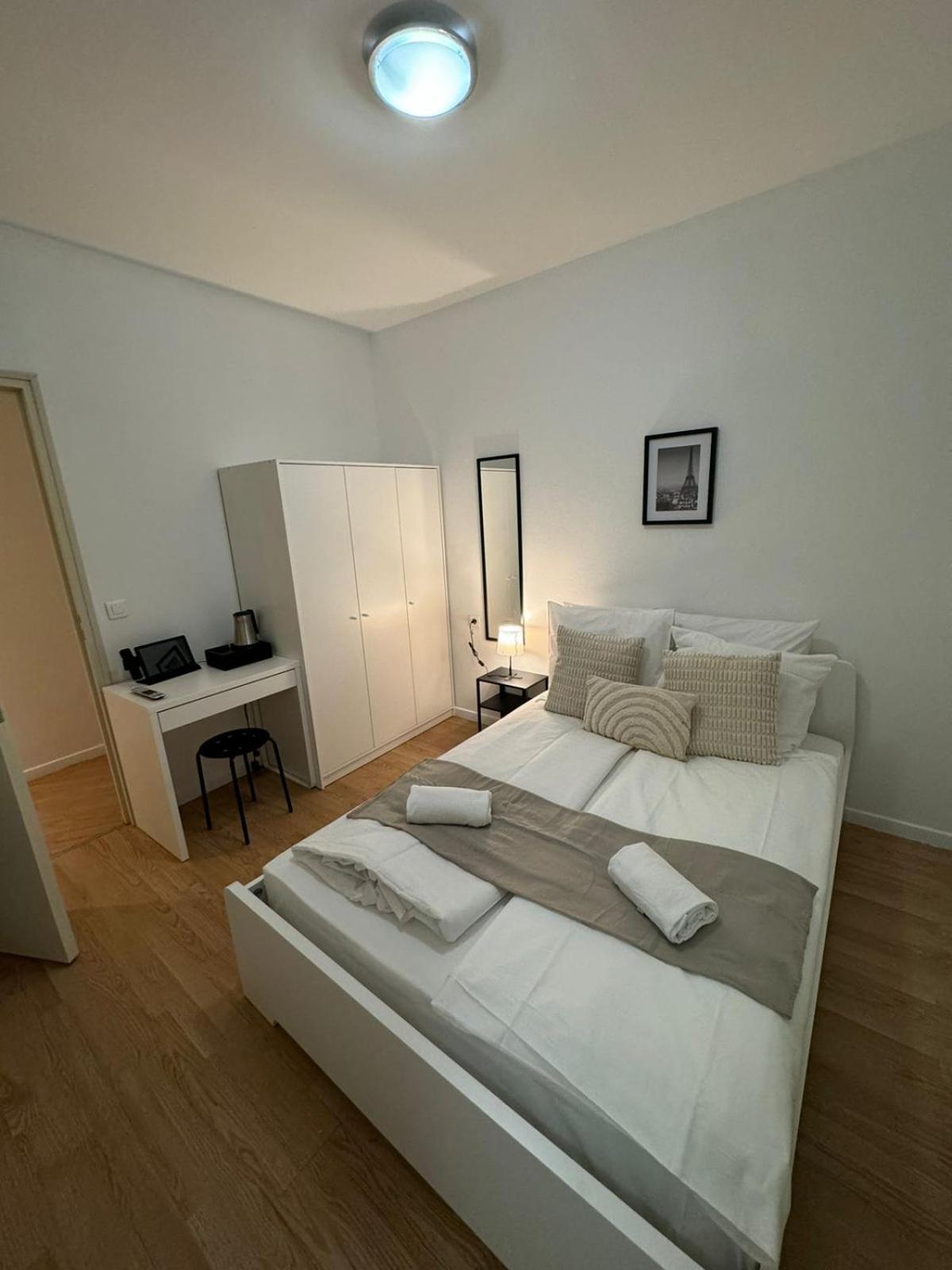 Etoiles De Mantes Hotel Buitenkant foto
